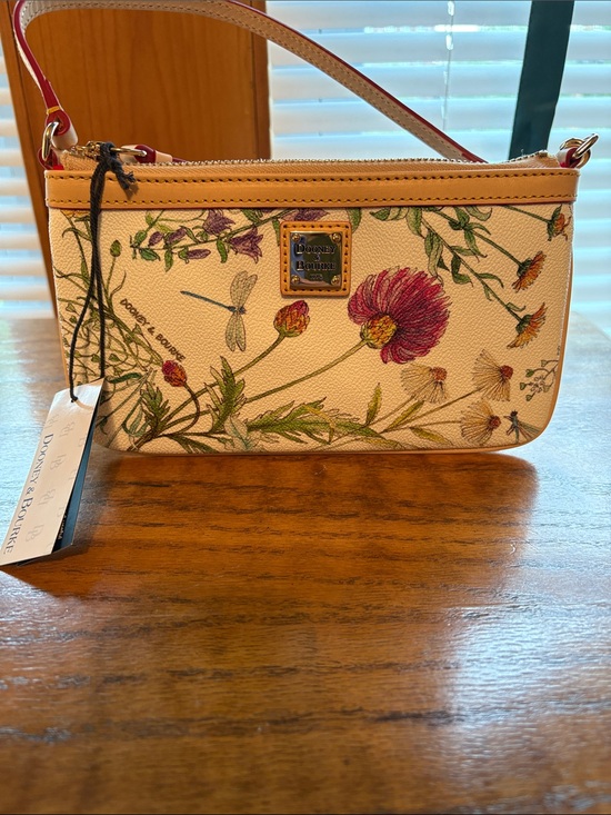 Dooney & Bourke Handbags - NWT Dooney & Bourke Coated cotton Botanical Large Slim Wristlet